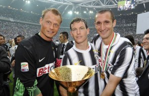 manninger-lichtsteiner-chiellini-ifa